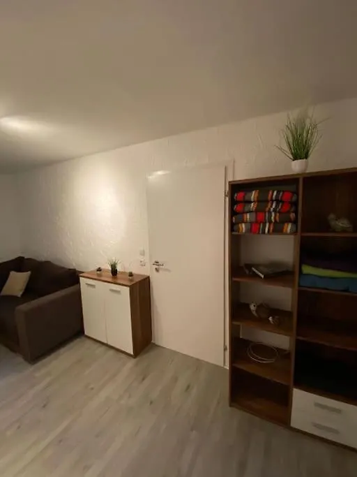 Ferienwohnung, Waigolshausen 0*,